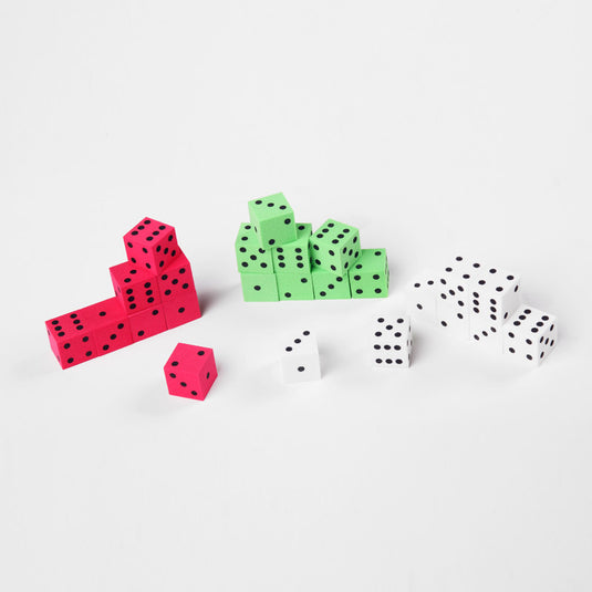 Conjunto de 36 dados em espuma de pontos