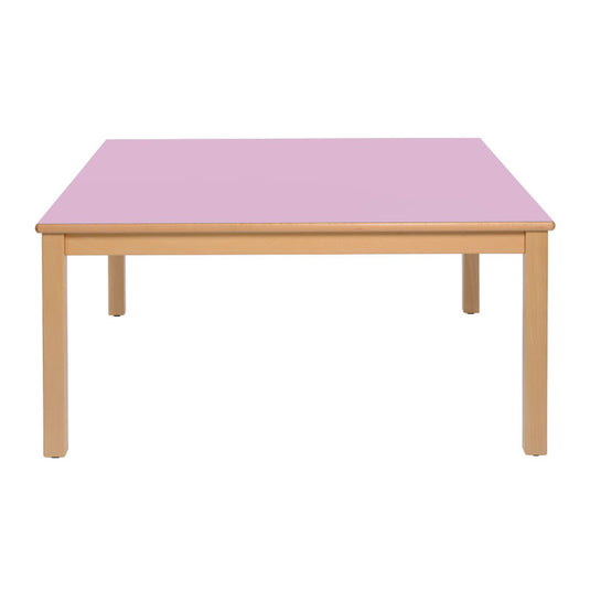 Mesa de grupo con estructura y patas de madera