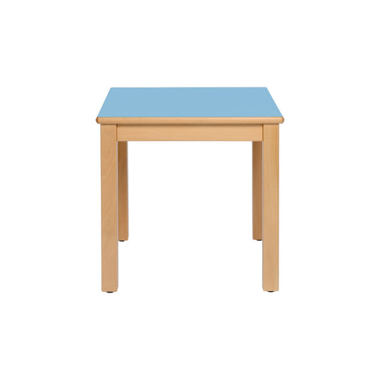 Mesa individual com estrutura e pernas em madeira
