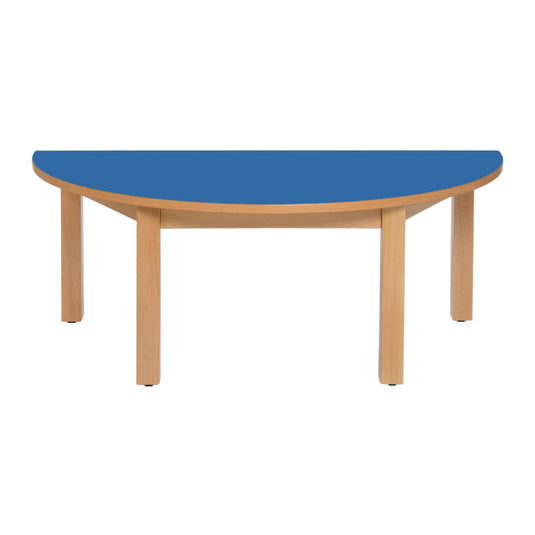 Mesa semi circular com estrutura e pernas em madeira