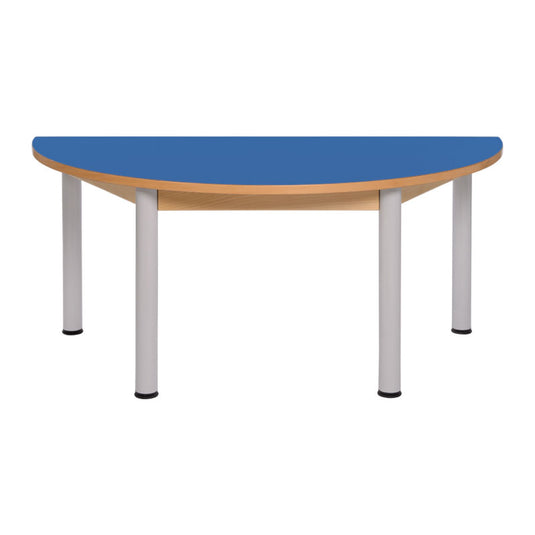 Mesa semi circular com estrutura de madeira e pernas metálicas