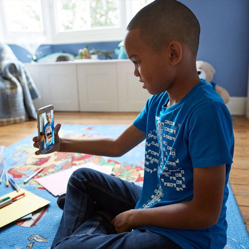 Load image into Gallery viewer, Augmented reality t-shirt